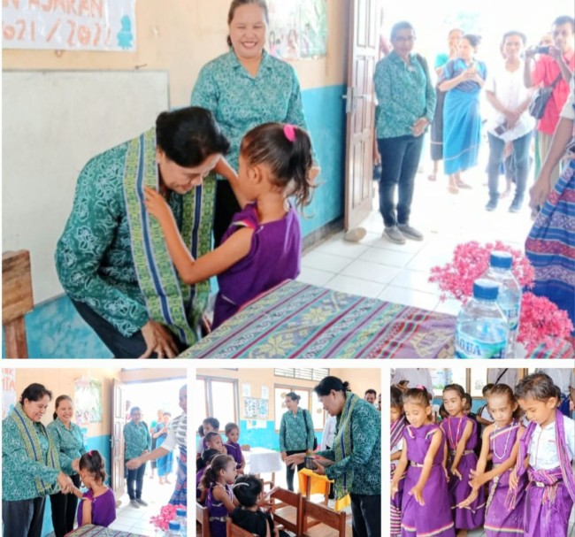 Bunda Paud KabupatenMalaka, Maria Nahak Kunjung Beberpa Paud di Kecamatan Malaka Barat. (Foto_Isti)
