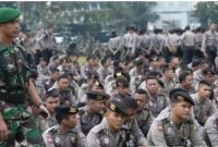 Ilustrasi!! TNI dan Polri- UU ASN resmi disahkan! PNS dan PPPK dikabarkan dapat mengisi jabatan di TNI dan Polri. (Foto_Istimewa)