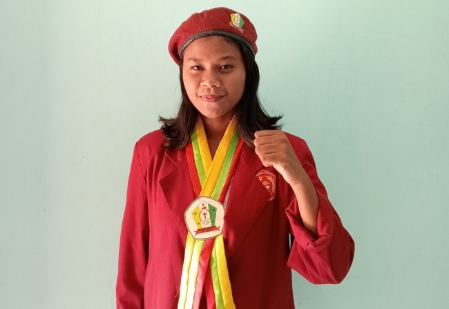 Ketua Presidium PMKRI Cabang Malaka, Marsela Makleat (Foto_Istimewa)