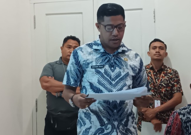 Plt. Kadis PUPR Sally Nahak 