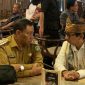 Bupati Malaka, Dr. Simon Nahak S.H.,MH Bersama Pj. Gubernur NTT Ayodhia G. L. Kalake, SH, MDC Santi Berdiskusi Untuk Malaka. 