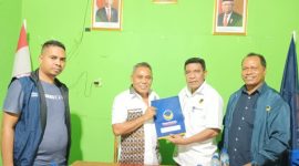 Ketua DPW NTT Partai Nasdem Edistasius Endi, S.E Bersama Ketua DPD Partai Nasdem Kabupaten Malaka, Felix Bere Nahak. (FOTO_RED)
