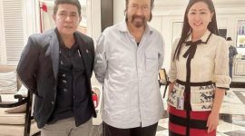 Ketua Umum DPP NasDem Surya Paloh, (tengah), Julie Sutrisno Laiskodat (kiri), dan Kanan Ketua DPD NasDem Malaka Felix Bere Nahak. (Foto-Istimewa)