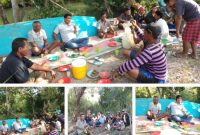 Felix Bere Nahak S.Pt Yang Dikenal Dengan Rendah Hati dan Sederhana, Bersama Para Nelayan. (Foto_red)