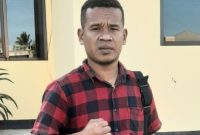 Yanuarius Tcu Kepala Desa Naiusu,  Kecamatan Rinhat.