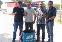 Ketua JAS Agustinus Atok S.Pd, Didampingi Sekretaris JAS Kabit Kebersihan dan Ketua Panitia (Foto_red)