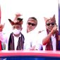 Dr. Simon Nahak S.H.,MH dan Felix Bere Nahak S.Pt Dengan Tagline SN- FBN Bersama Ketua Tim Koalisi Benny Chandradinata, (Foto-Istimewa).