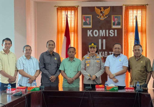 DPRD Kabupaten TTU Menerima Kunjungan Kapolres TTU, AKBP Eliana Papote, SIK, (Foto-Ist)