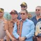 Gubernur NTT , Melkiades Laka Lena, (tengah), Benny Chandradinata (Anggota DPRD ProvinsiNTT), Sekda Malaka dan Kapolres Malaka. (Foto-red)