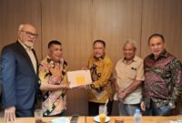 Bupati TTS Serahkan Dokumen Pemekaran DOB Amanatun, Kepada Tokoh Nasional Untuk Ditindakalnjuti (Foto-Ist)