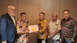 Bupati TTS Serahkan Dokumen Pemekaran DOB Amanatun, Kepada Tokoh Nasional Untuk Ditindakalnjuti (Foto-Ist)