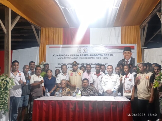 Reses Anggota DPR RI Esthon L Foenay di Kabupaten Malaka.  (Foto-Pisto)