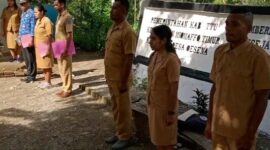 Kepala Desa Oesena bersama Perangkat Desa Usai Apel  (Foto-Ist)