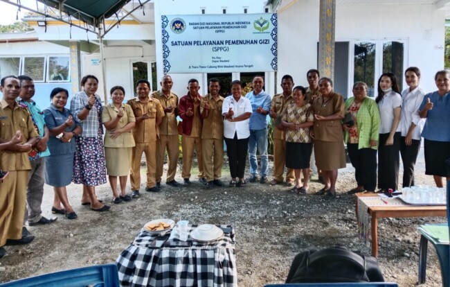 Satuan Pelayanan Pemenuhan Gizi (SPPG) Insana Tengah, Menggelar Rapat Koordinasi, Sebagai Bentuk Penguatan Implementasi dan Pengawasan. (Foto-red)