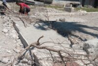 Pekerjaan Peningkatan Jalan Yang dibongkar untuk kerjakan ulang karena tidak sesuai dengan Spek. (Foto-red)
