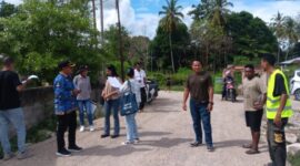 Proses PHO Pekerjaan Jalan Lapen di Dusun Tabene - Loolatar Desa Umakatahan, Kecamatan Malaka Tengah. (Foto-red)