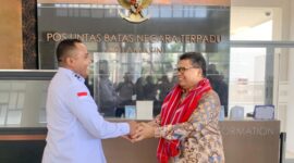 Kepala PLBN Motamasin Engelberthus Klau Menerima Kunjungan Duta Besar Republik Indonesia Untuk Timor Leste, Okto Dorinus Manik, di PLBN Motamasin. (Foto-Ist)