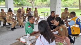 Kegiatan Pemeriksaan Malaria di PLBN Motamasin. (Foto-Ist)