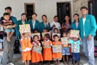 Mahasiswa Universitas Timor Hadir dan berperan aktif sebagai fasilitator pembelajaran yang kreatif dan inspiratif bagi anak-anak usia dini. (Foto-red)