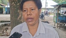 Oktavian Maria Eviyanti Seran, guru dari SMKN Kletek Suai. (Foto-red)