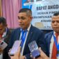 Ketua DPC Peradi Atambua,  Melkianus Conterius Seran S.H.,MH.,C.Me, Diwawancarai Usai Kegiatan RAC di Hotel Nusa Dua Betun. (Foto-red)
