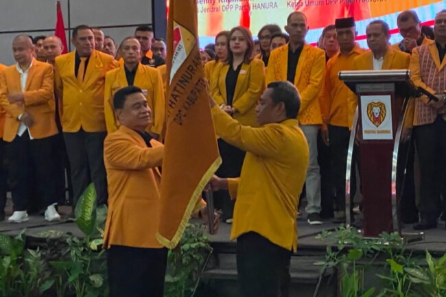 Mantan Politisi PKB, Hendrikus Fahik Taek SH, Resmi Pimpin Partai Hanura Kabupaten Malaka. (Foto-Ist)