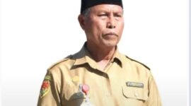 Kepala Sekolah SMA Negeri Malaka Barat Besikama, Antonius Atok Tahuk S.Pd, (Foto-Ist)