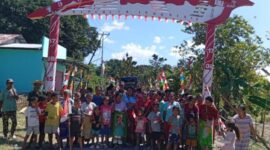 Gapura Unik Berdiri Tegak di Desa Taaba, Memeriahkan HUT ke-81 Kemerdekaan RI. (Foto-red)
