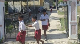 Siswa- Siswi SDK Kabukalaran, Yang Mengaku Tidak Ada Pelayanan MBG, Usai Dugaan Keracunan. (Foto-red)